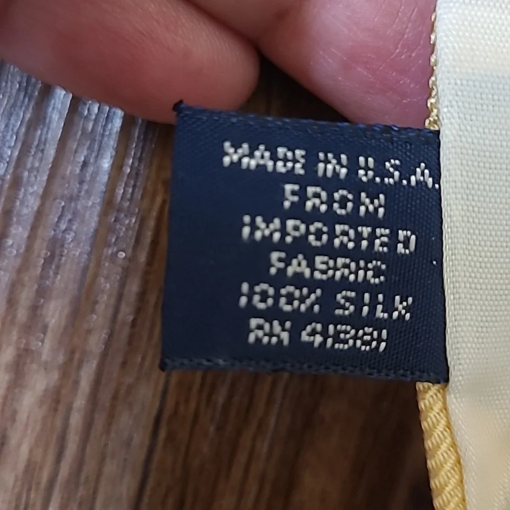 Ralph Lauren Gold and Black Paisley Tie used good condition‎